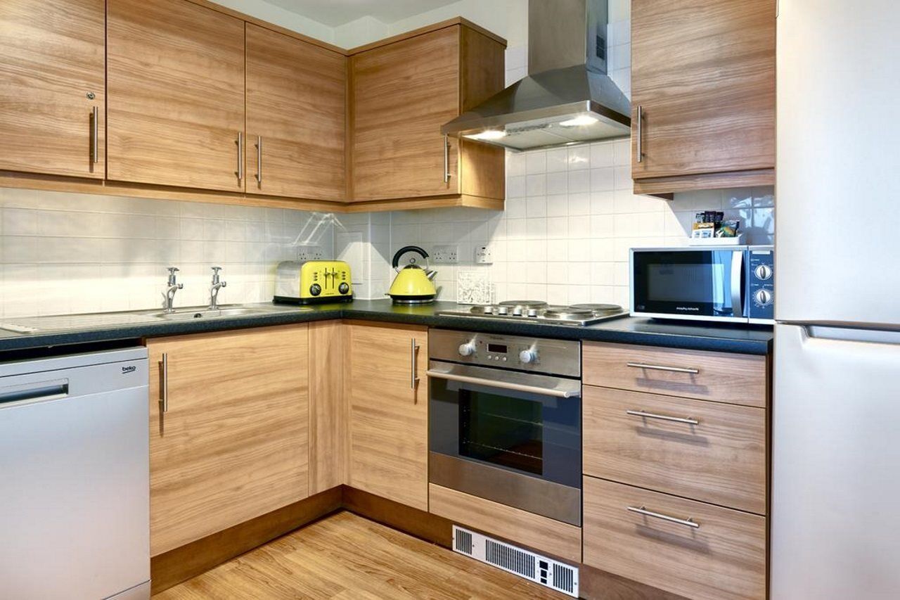 The Hub Serviced Apartments Милтън Кейнс Екстериор снимка
